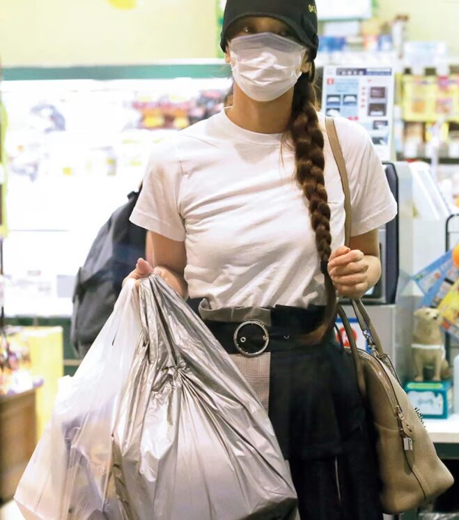 【2024最新】安室奈美恵って現在何してる？どこに住んで目撃情報を徹底調査！